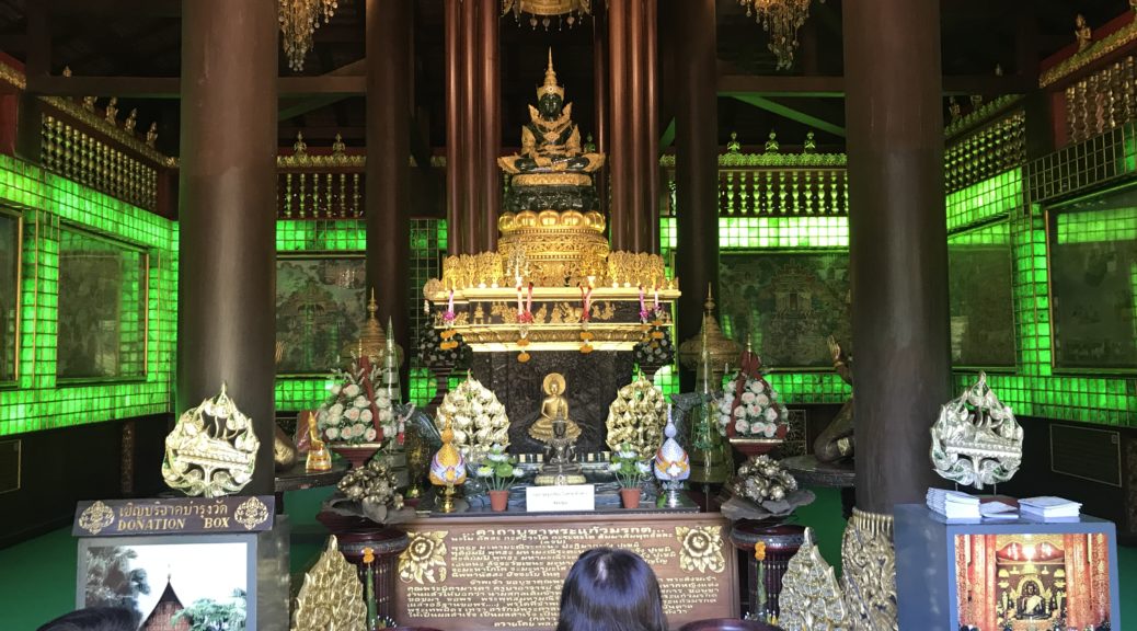 emerald buddha Phra Kaew Morakot bangkok thailand