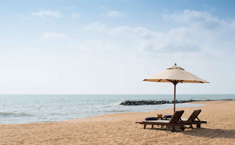 kalutara beach sri lanka