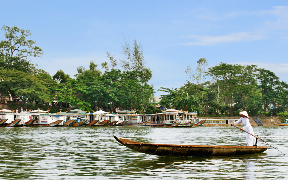 Perfume River & Thien Mu Pagoda Hue Vietnam